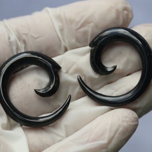 5 mm / 4 ga Tribal spiral  code 2 ear gauge, tribal jewelry, water buffalo horn hand carved, price per pair.