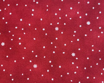 Tessuto Holiday Heartland di Jan Shade Beach per Henry Glass/Fiocchi di neve e pois di neve/Sfondo rosso/Fuori produzione/48 cm di tessuto/Spedizione gratuita