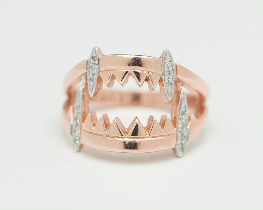 14K Gold And Diamond Dracula Ring 14K Gold Vampire Teeth Ring Etsy Polska