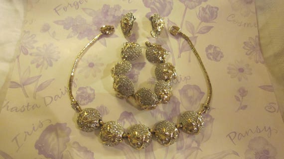 Vintage Reja Ensuite Jewelry Collection Matching B