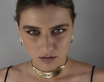 The Armor gold articulated collar - made in solid yellow bronze