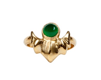 Green Agate Gold Sun Handcarved adjustable Ring - Vintage Style Jewelry- Made In Solid Yellow Bronze