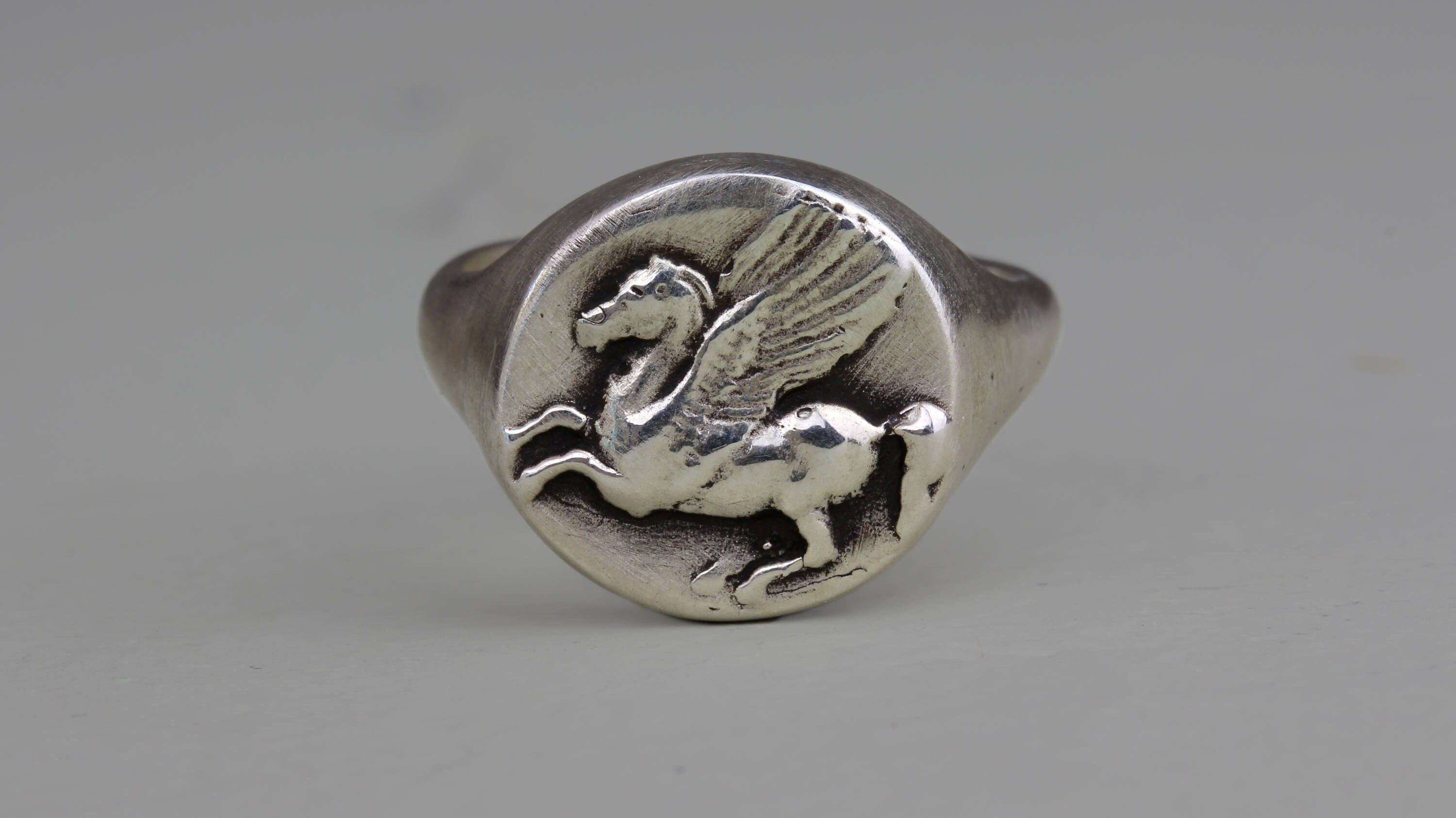 Pegasus Signet Ring - Etsy