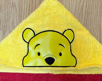 Friendly Woodland Honey Bear Hooded towel Peeker design 5x7, applique design
