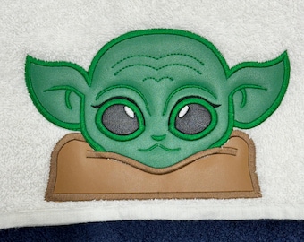 Green Galaxy Alien Child Peeker 5x7 ITH Machine Embroidery Hooded Towel Design
