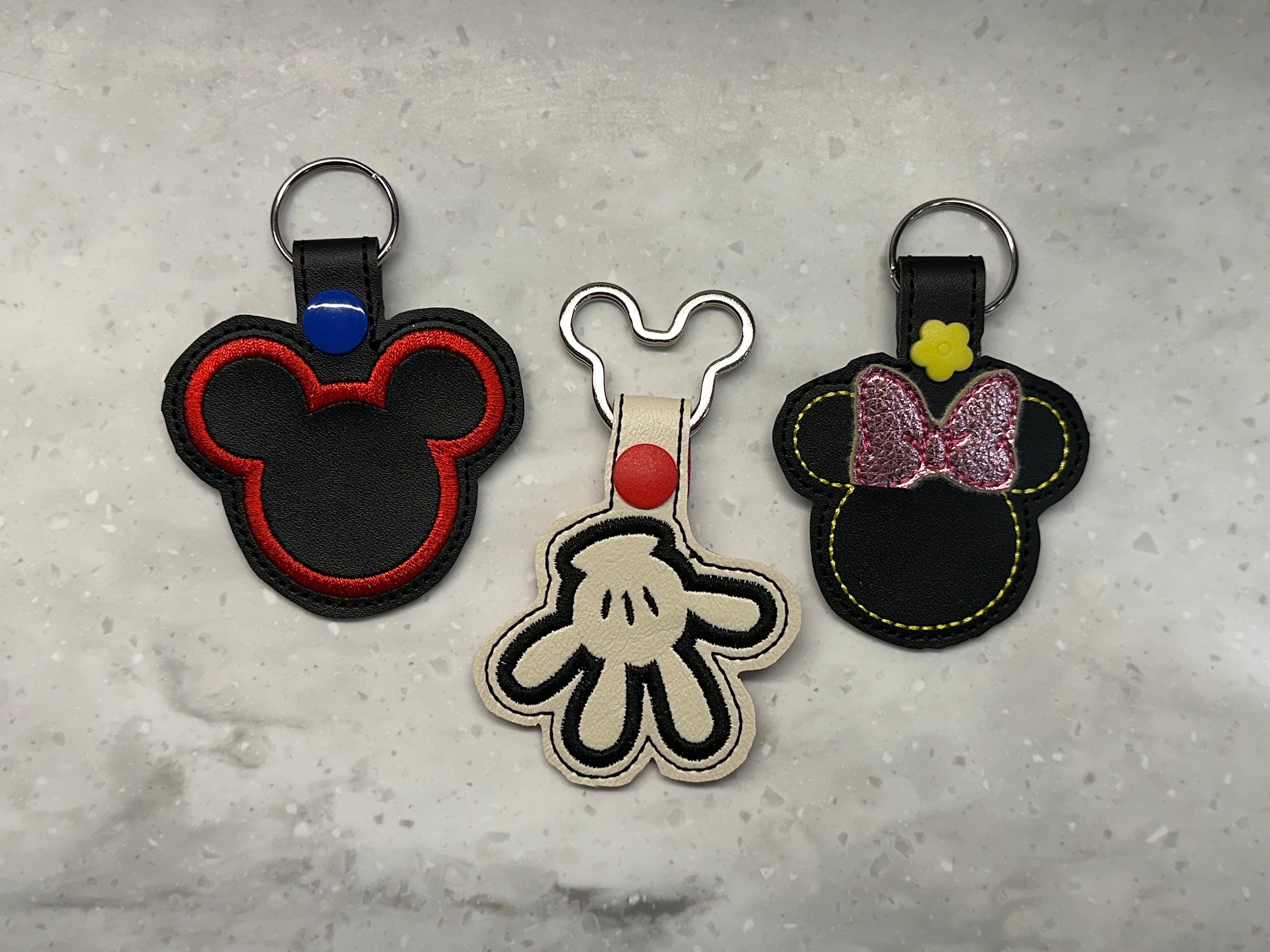 Mickey mini key fob - Etsy 日本