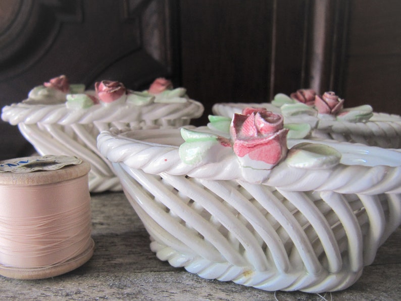 3 Vintage Capodimonte Woven Porcelain Basket Ring Dishes Italian Faience Bowls Majolica Spaghetti ware Reticulated Shabby Chic Kitsch Decor