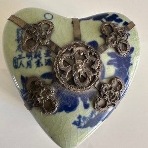 Chinese porcelain/ pottery  silver plated heart shaped trinket box blue celadon Guangxu mark