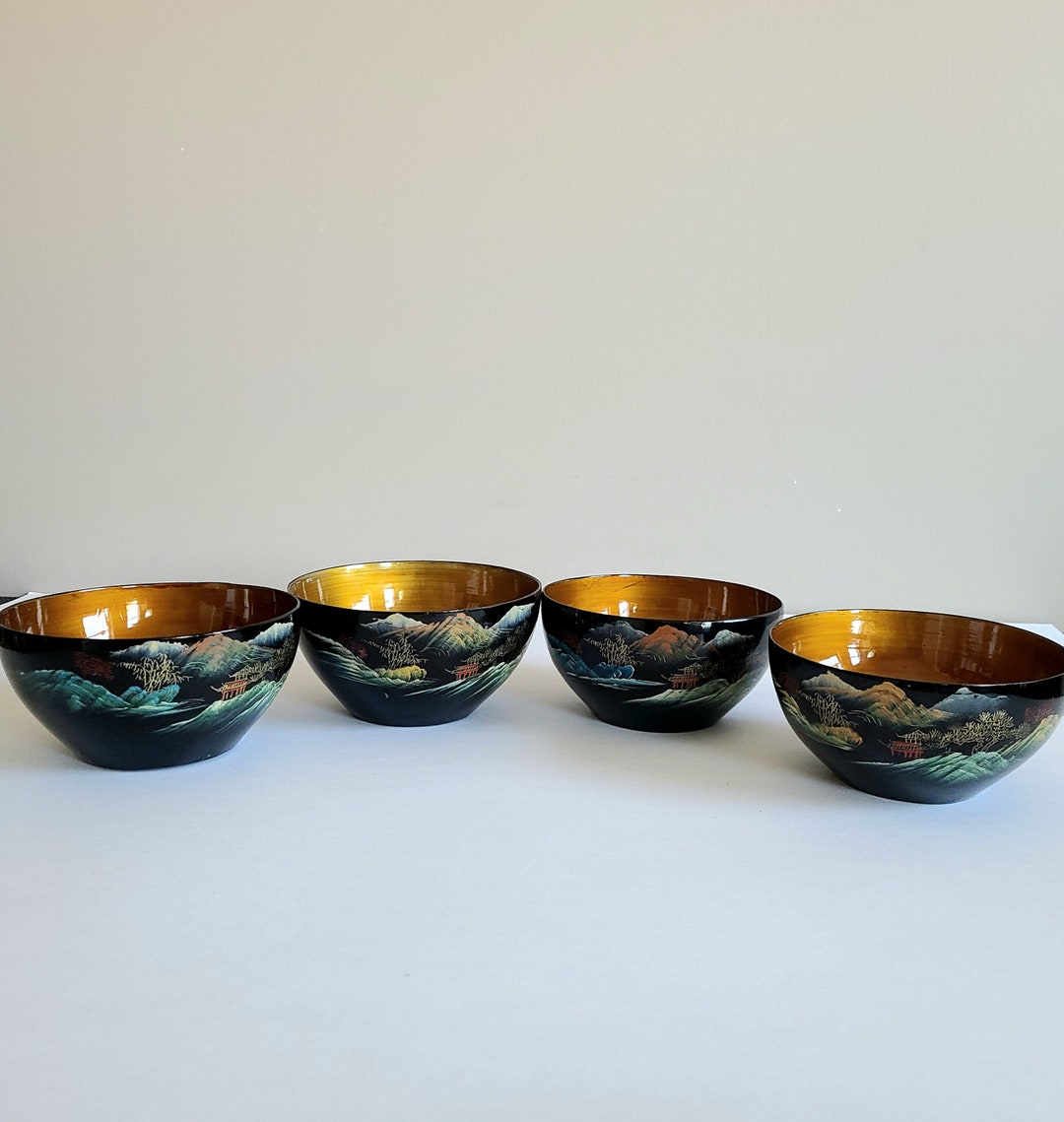 Set of 4 Asian Japanese Lacquer Rice Bowls With Scenic Hand Painting