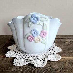 Vintage 1990s ceramic Especially for you planter with floral motive. Made in Taiwan. Vintage decor.