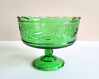 Vintage green glass E.O. Brody Co.  M6000 Cleveland USA 1960s compote pedestal candy dish. Retro kitchen.