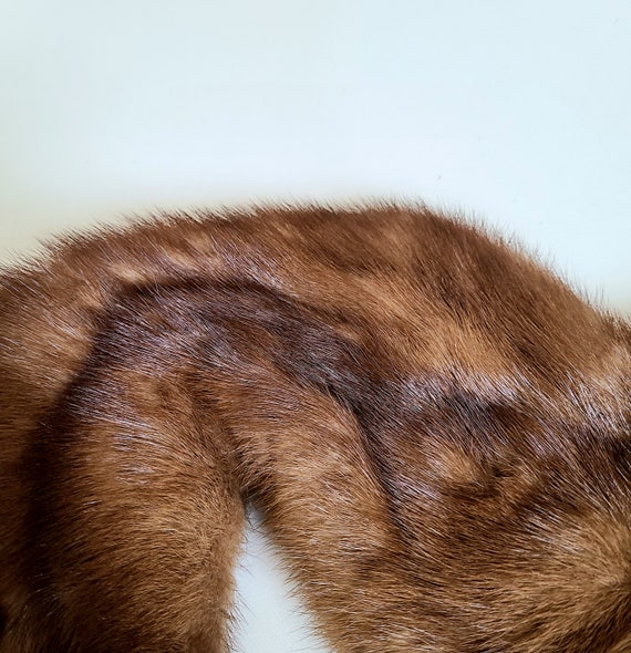 Vintage golden brown real fur mink collar. - image 8