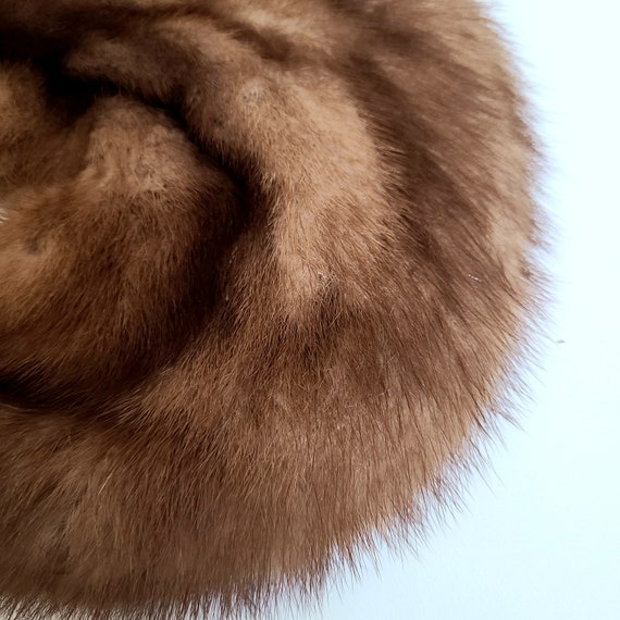 Vintage golden brown real fur mink collar. - image 3