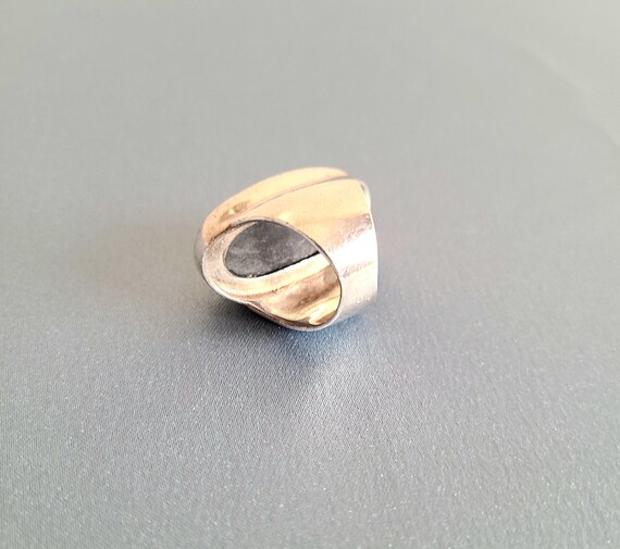 Large oversized sterling silver ring with oval bl… - image 7