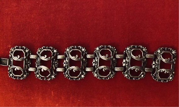 Baroque silver link bracelet - image 4