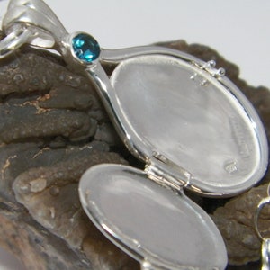 Hand made in USA 41 mm-20 mm 925 Sterling Silver 4 mm London Blue Topaz Locket H2O Just Add Water Mermaids