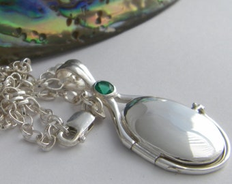 Hand made in USA SOLID 925 Sterling Silver 4mm Lab Emerald Locket H2O Just Add Water Mermaids+18.5Chain