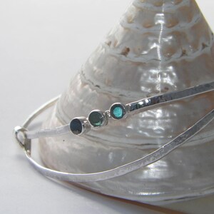 Artisan.925 Sterling Silver Labradorite Stones Handmade Hammered Bangle Bracelet
