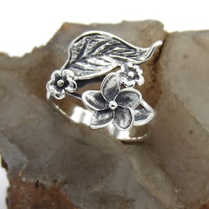 Handgemachte Blumen Design Massiv. Oxidierter 925 Sterling Silber Ring-Custom Size