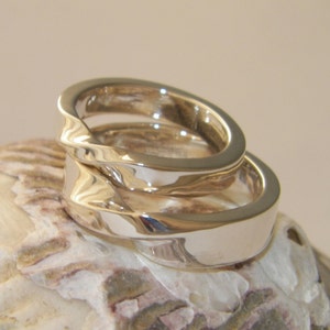 Hand Made Engagement Ring,.925  Sterling Silver Wedding Band  Ring, Mobius Ring Mens or Womens-Custom size