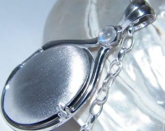 NEW925 Sterling Silver 4mm Cabochon Moonstone Locket H2O Just Add Water Necklace