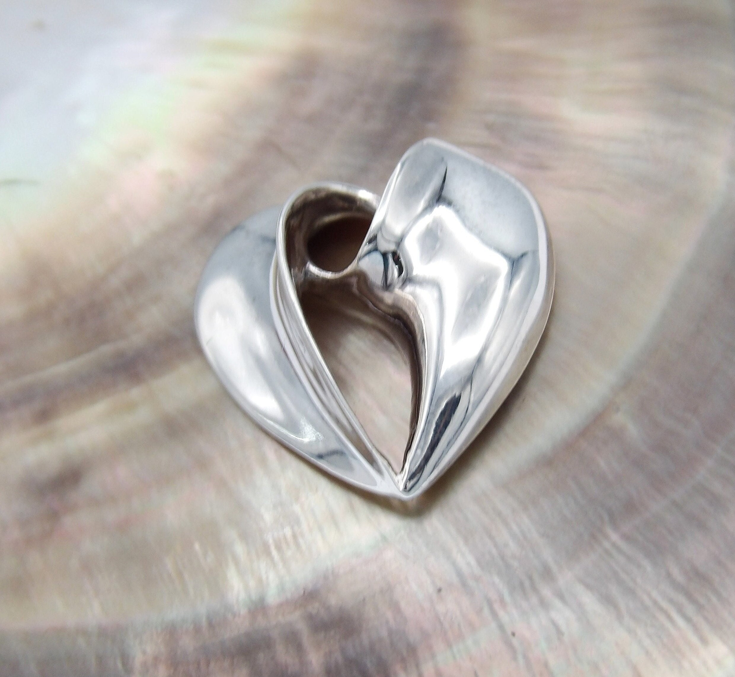 Hand made in USA Art Solid.925 Sterling Silver Heart Pendant