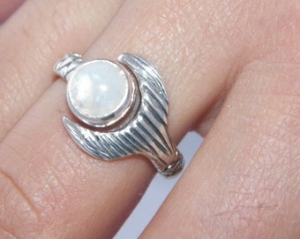 Free Shell Box Hand Made Solid.925 Sterling Silver H2OJustAdd Water Mako Mermaid Tail Ring Natural Rainbow Moonstone