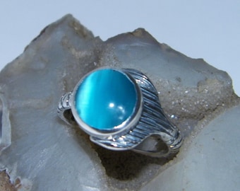 Free shell box with short video Handmade in USA 10 mm Cat Eye Cabochon  H2O Just Add Water Mako Mermaid Tail Ring 925 Sterling Silver