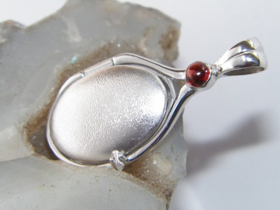 NEW Made in USA H2OAddWater Locket Pendant 925Sterling Silver Natural Garnet Cab 