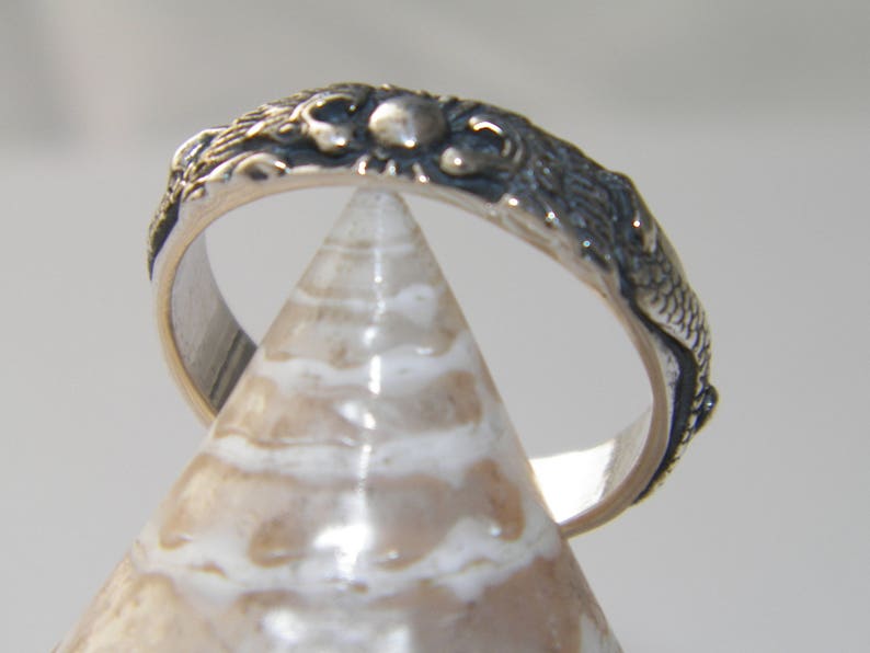 Handcrafted Art 925 Sterling Silver With Two Dragons Design Ring-Custom size