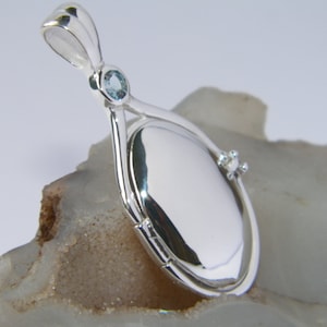 Hand made in USA  41mm-20 mm New Handcrafted 925 Sterling Silver 4mm Aquamarine Locket H2O Just Add Water Mermaids Pendant