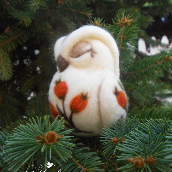 Christmas owl ornament, needle felted owl sculpture, Christmas owl decor, unique xmas gifts, owl gifts, christmas gifts for her, bird  decor