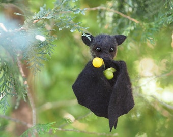 Petite Chauve Souris Blanche Feutre Chauve Souris Albinos Etsy