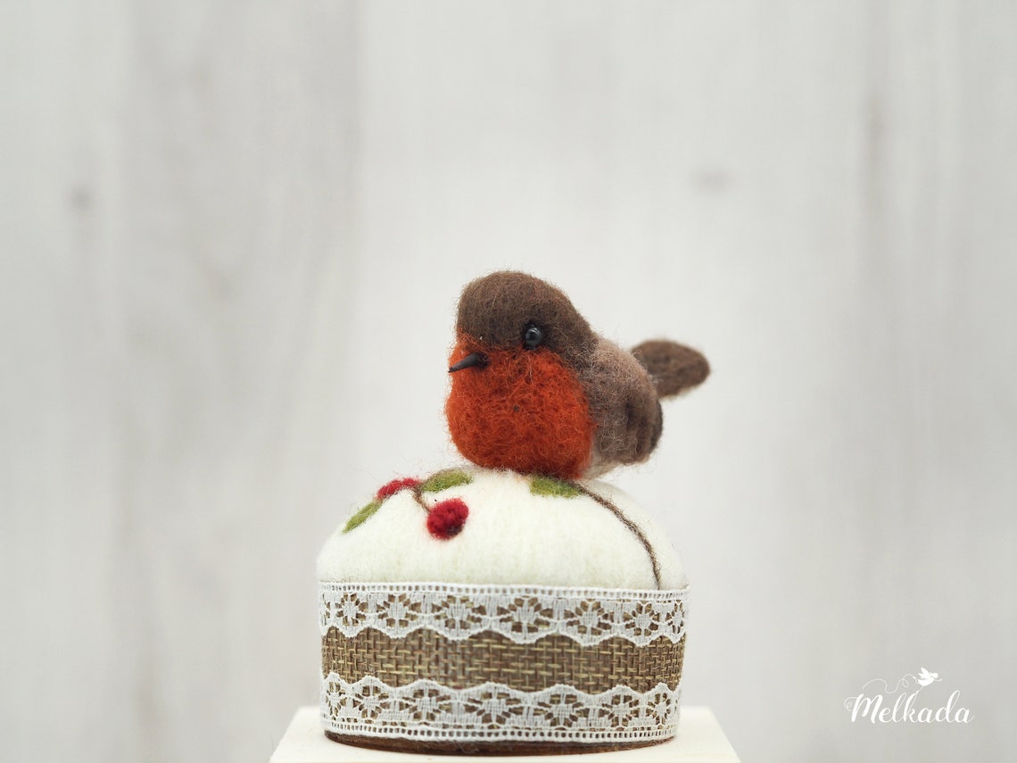 Robin Pincushion Felt Robin Bird Pincushion Bird Art Bird Etsy