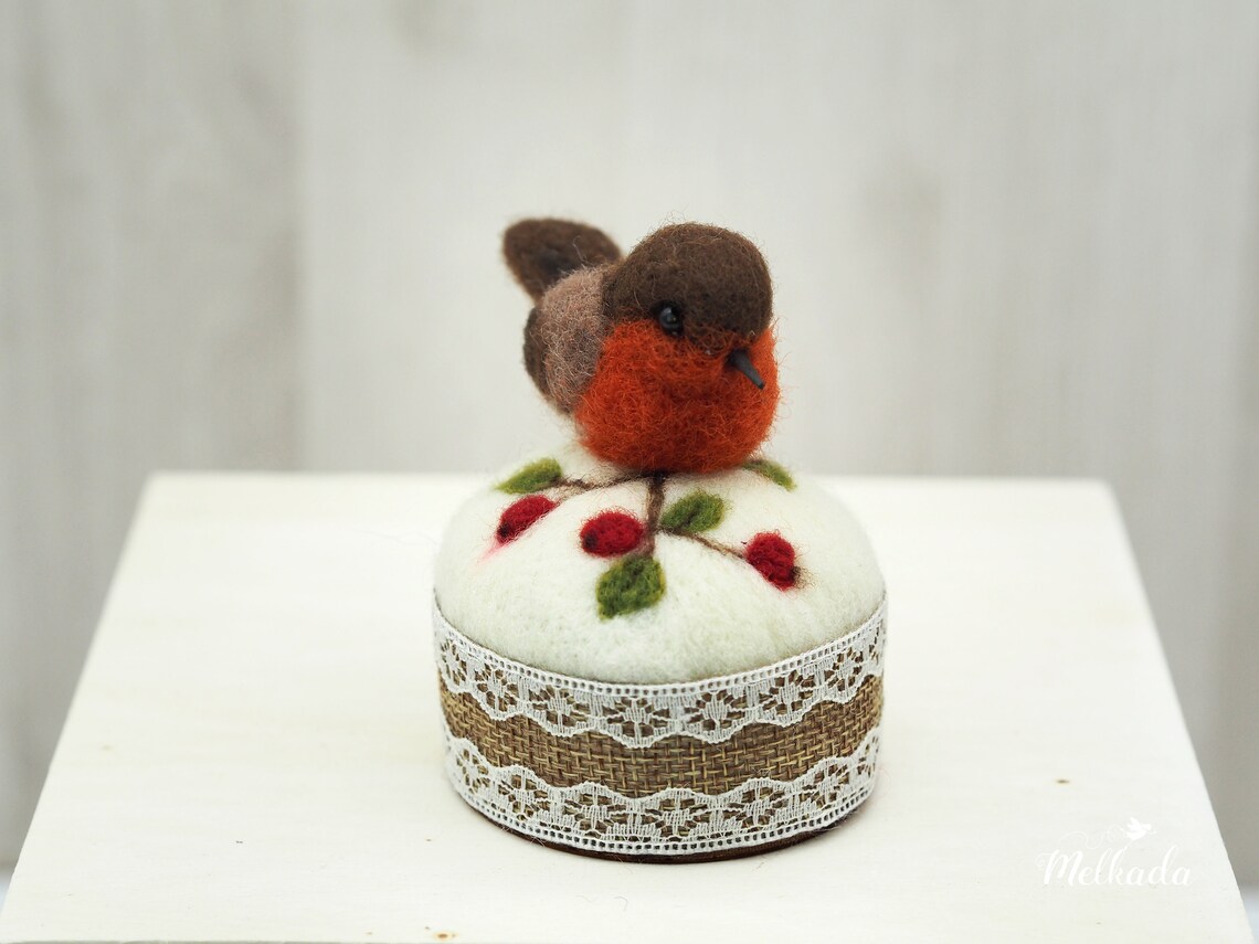 Robin Pincushion Felt Robin Bird Pincushion Bird Art Bird Etsy