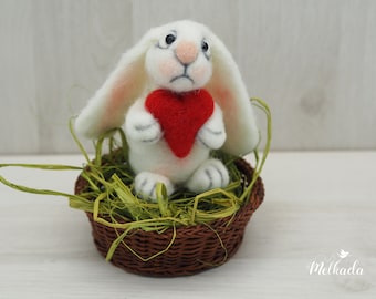 Needle felted Bunny, Bunny decor, Easter bunny, Rabbit lover gift, Rabbit decor, Gift for mom, Gift bunny lovers, Gift for her, Mother's day