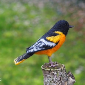 Needle felted Baltimore oriole, felted bird, bird lover gift, bird figurine, Maryland gifts, Maryland birds, bird art, bird figurine