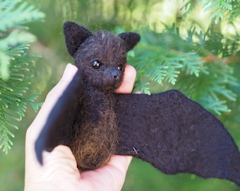 Needle felted realistic bat, Cute baby bat, Halloween bat, Gothic gift ideas, Needle felt animal, Wool bat, Halloween decor, Bat decoration