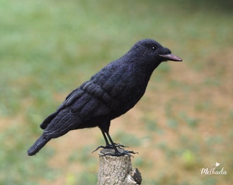 Felted crow, bird gift, crow sculpture, bird art, felted bird, faux taxidermy bird, crow spirit guide animal, gothic decor art