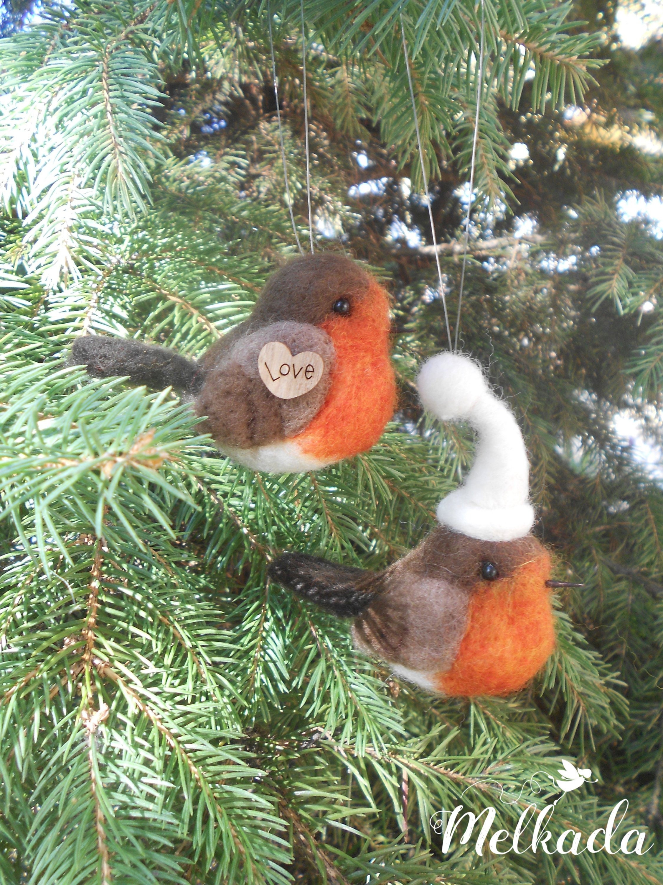 Pack of 2 Cute 14cm Decorative Robins for Table/Cake Christmas Decoration 