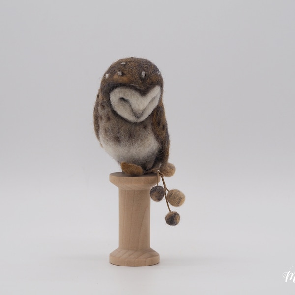 Owl decor, owl figurine, owl gift, needle felted owl, owl sculpture, bird lover gift, owl taxidermy, barn owl, bird art, bird on a spool