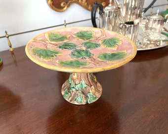 Etruscan Griffen Smith & Hill Majolica Maple Leaf Compote Cake Stand