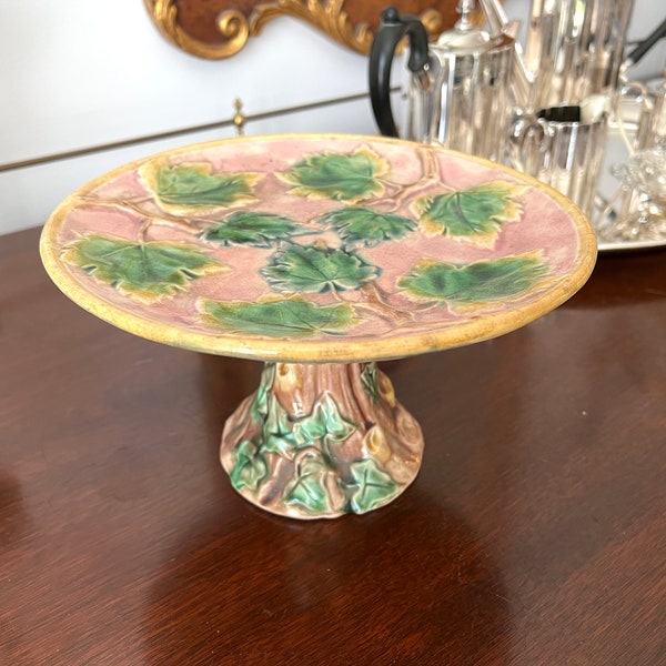 Etruscan Griffen Smith & Hill Majolica Maple Leaf Compote Cake Stand