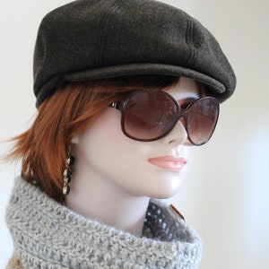 Oversize news boy hat in dark khaki wool, unisex autumn newsboy cap, warm winter visor hat, oversize beret with visor, baker boy hat