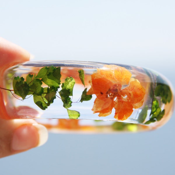 Handmade Real flower Botanical jewellery resin bangle bracelet.{P-02}Size 58mm,height 23mm.Free USA shipping!