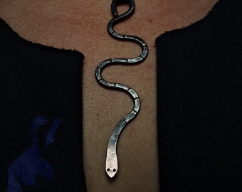 Collier serpent - collier serpent fait à la main à partir de fil de cuivre recyclé