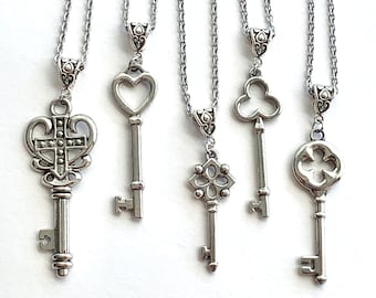 Silver Key necklace-Key jewelry-Silver-Skeleton key-gothic-cross-clover-heart