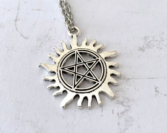 Pentagram necklace - Supernatural silver