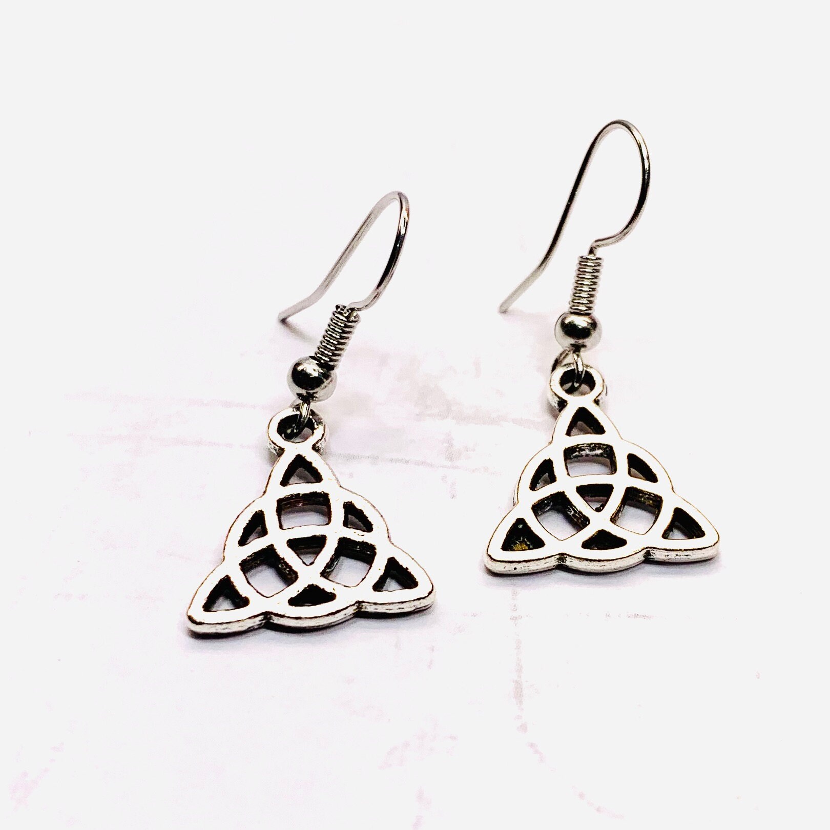 Collana con ciondolo nodo celtico della trinà vichinga per uomo donna Collana con triskelion triskele strega in acciaio inossidabile Collare di gioielli  36