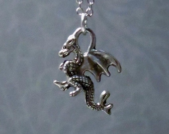 Tiny dragon necklace - Silver